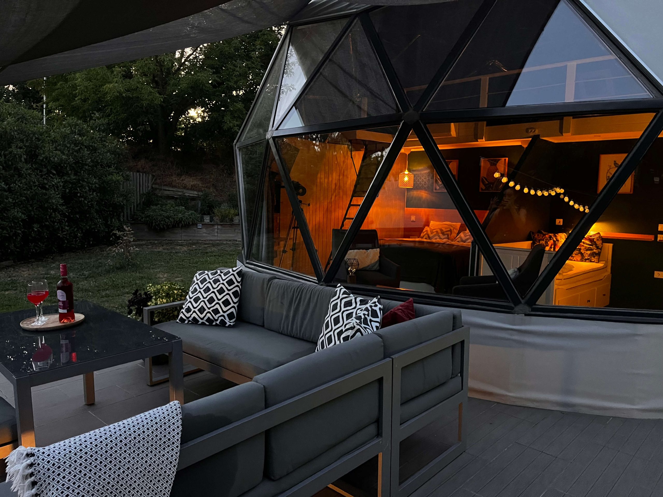 Domeglamping Ságváron